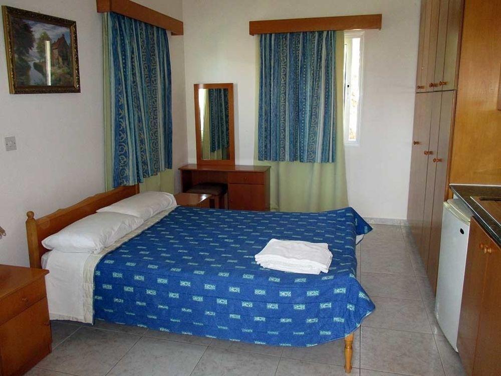 Rododafni Villas Klorakas Exteriör bild
