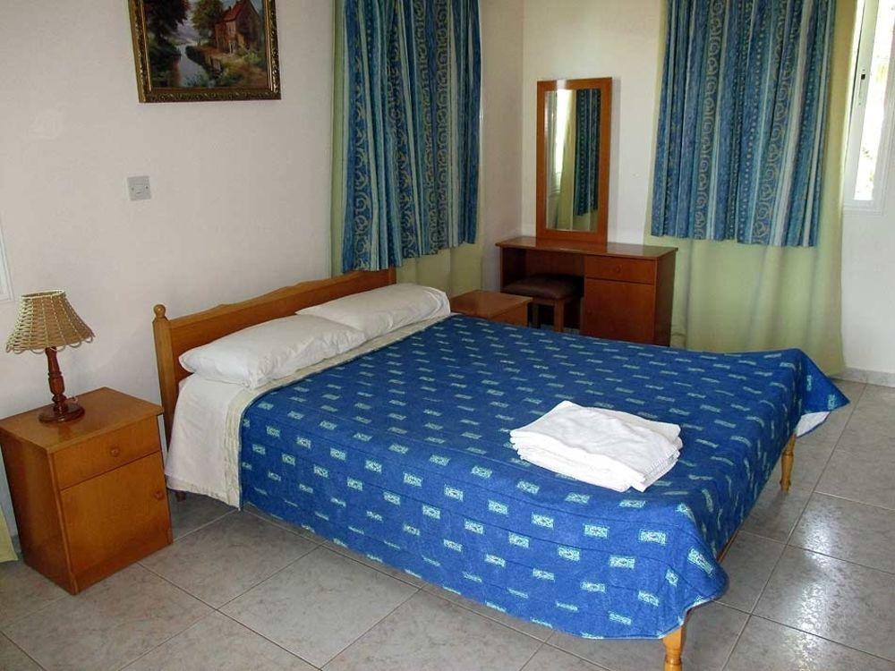 Rododafni Villas Klorakas Exteriör bild