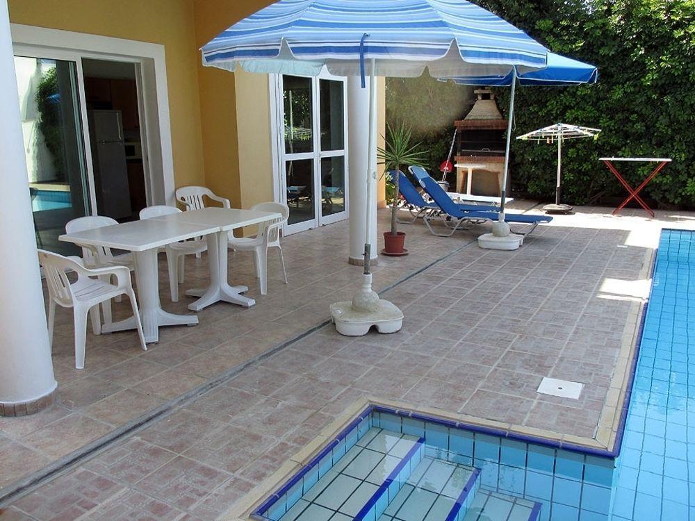 Rododafni Villas Klorakas Exteriör bild