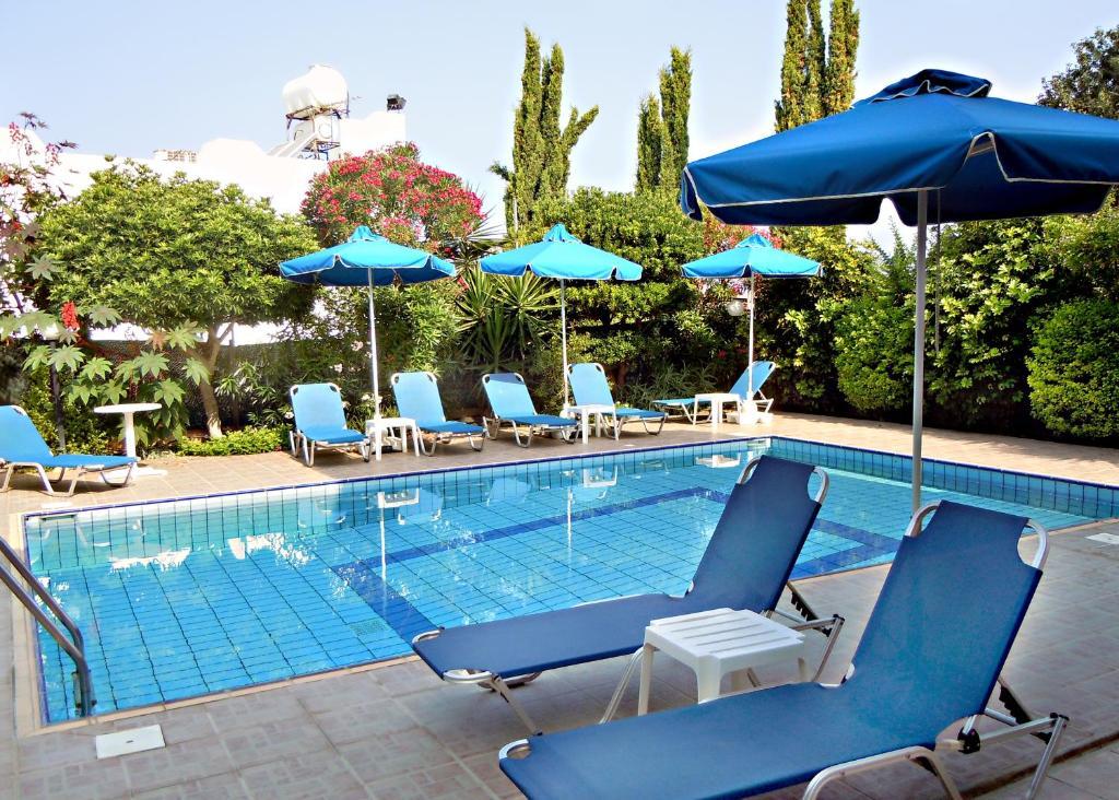 Rododafni Villas Klorakas Rum bild